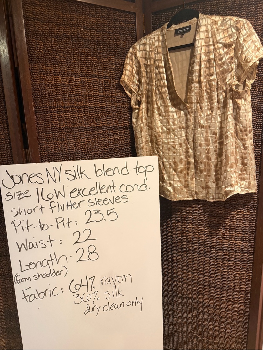Jones New York Gold Silk-Blend Flutter Sleeve Top